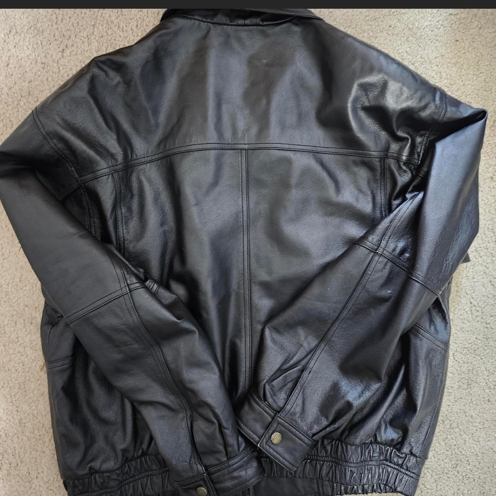 Black leather jacket - Picture 4 of 4